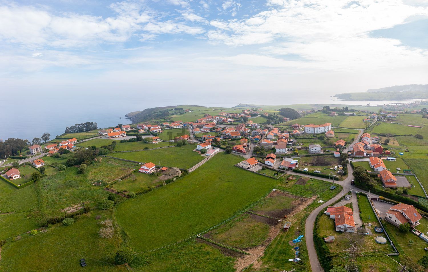Terreno en venta en Carretera de Bañugues s/n